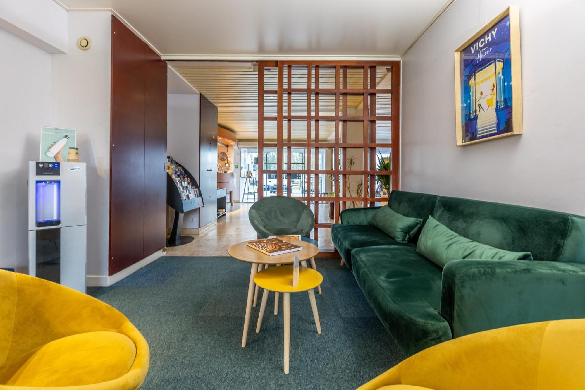 Brit Hotel Le Parc Vichy Bellerive-sur-Allier Exterior foto