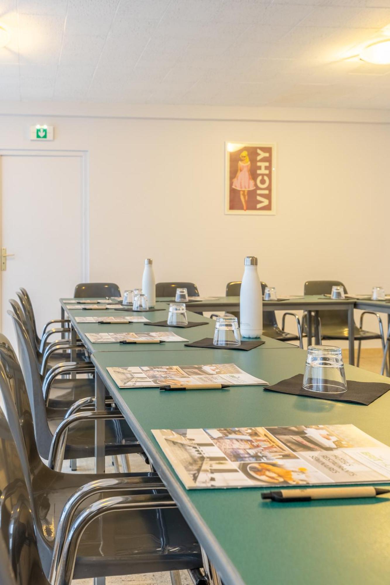 Brit Hotel Le Parc Vichy Bellerive-sur-Allier Exterior foto